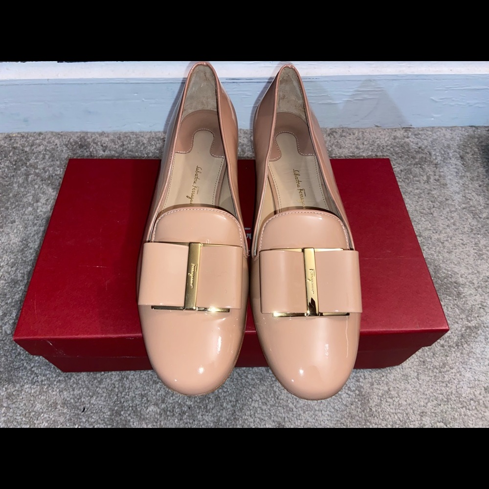 Salvatore Ferragamo Blush Sarno Loafers